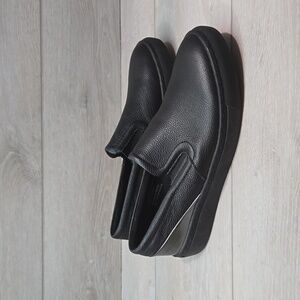 Cougar Comfort + Memory Flip Foam Leather Loafer Sneakers shoes sz 7M